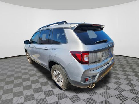 Used 2023 Honda Passport TrailSport image 3
