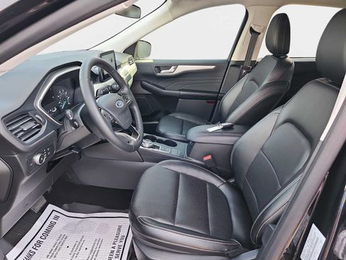 Used 2022 Ford Escape SEL FWD image 11