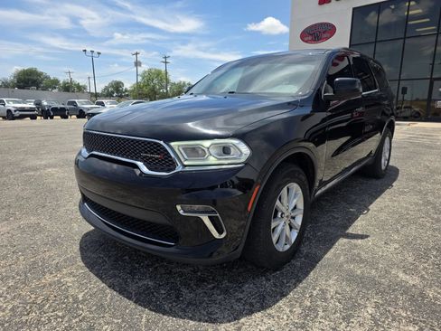 Used 2022 Dodge Durango SXT AWD/4WD image 3