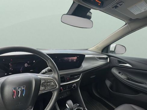 Used 2024 Buick Encore GX Preferred image 18