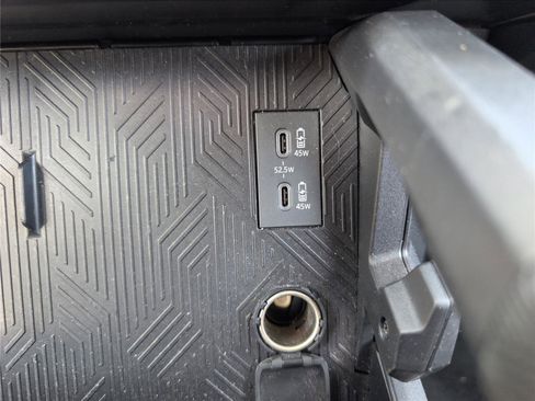 Used 2025 Toyota Tacoma SR5 image 30