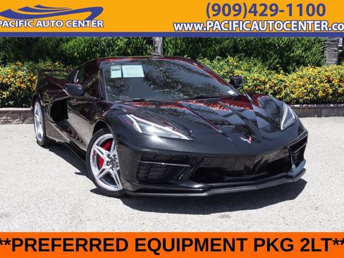 Used 2021 Chevrolet Corvette Stingray Preferred Cpe w/ Z51 Performance Package RWD image 1