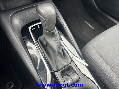Used 2022 Toyota Corolla SE image 11