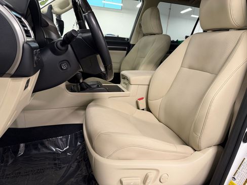Used 2023 Lexus GX 460 Premium AWD/4WD image 5