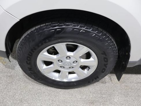 Used 2011 MAZDA Tribute i Sport FWD image 8