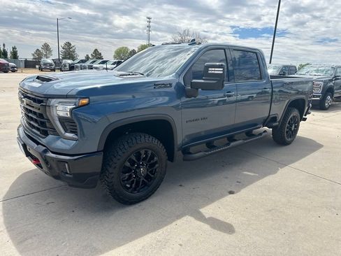 Used 2025 Chevrolet Silverado 2500 LTZ w/ Trail Boss Package AWD/4WD image 30