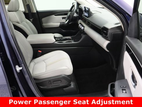 Used 2025 Honda Pilot Touring image 41