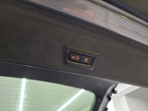 Used 2025 BMW X6 xDrive40i image 44