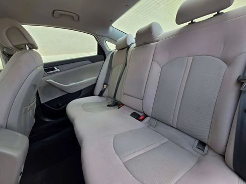 Used 2017 Hyundai Sonata SE FWD image 11