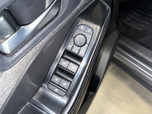 Used 2023 Nissan Rogue SV AWD/4WD image 8