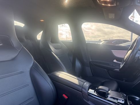 Used 2020 Mercedes-Benz CLA 250 image 11