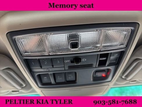 Used 2018 Toyota 4Runner Limited image 25