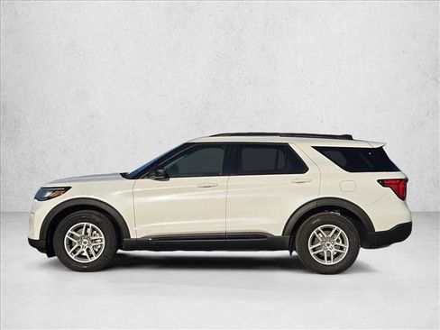 New 2026 Ford Explorer Active w/ Active Comfort Package image 5