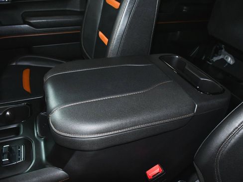 Used 2024 GMC Sierra 1500 AT4 w/ Technology Package image 45