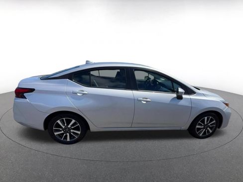 Used 2025 Nissan Versa SV FWD image 16