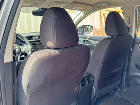 Used 2020 Nissan Rogue Sport S w/ Appearance Package FWD image 28