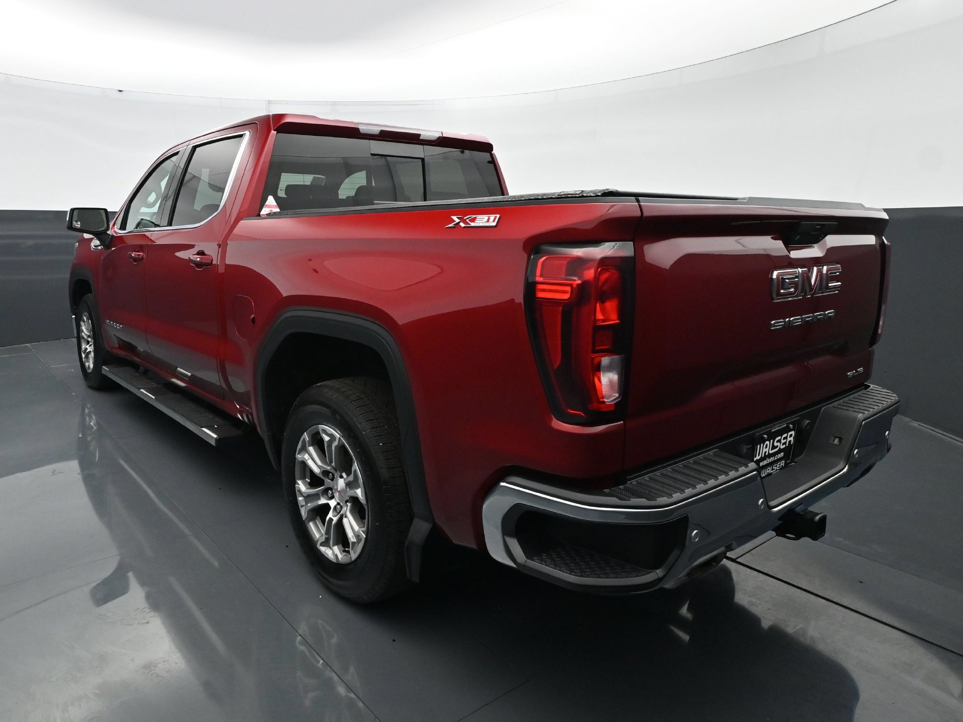 Used 2020 GMC Sierra 1500 SLE w/ SLE Value Package AWD/4WD image 5