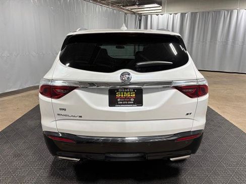 Certified 2023 Buick Enclave Essence w/ Sport Touring Edition image 5