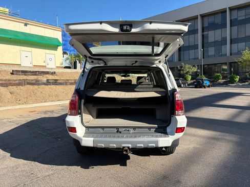 Used 2004 Toyota 4Runner Limited image 21