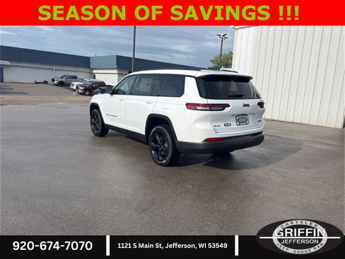 New 2025 Jeep Grand Cherokee L Limited w/ Luxury Tech Group II image 11