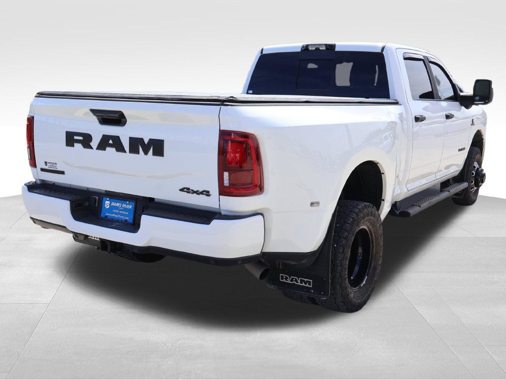 Used 2025 RAM 3500 Big Horn AWD/4WD image 6
