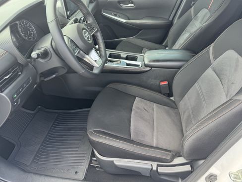 Used 2021 Nissan Sentra SR FWD image 9