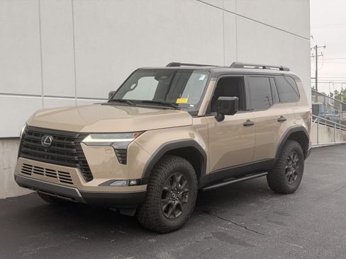 Used 2024 Lexus GX 550 AWD/4WD image 1