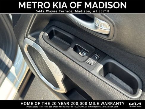 Used 2020 Jeep Renegade Sport AWD/4WD image 38