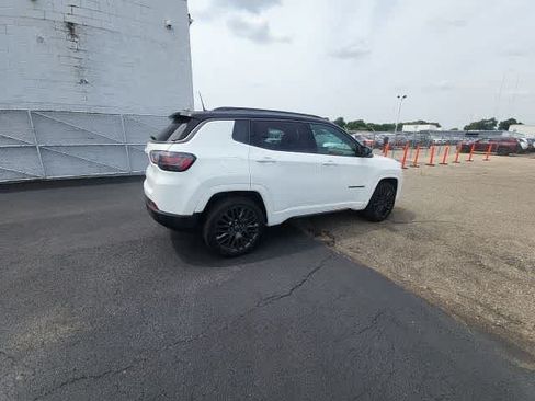 Used 2022 Jeep Compass High Altitude AWD/4WD image 17