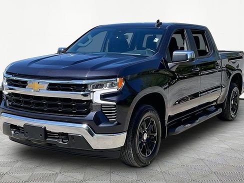Used 2023 Chevrolet Silverado 1500 LT image 3