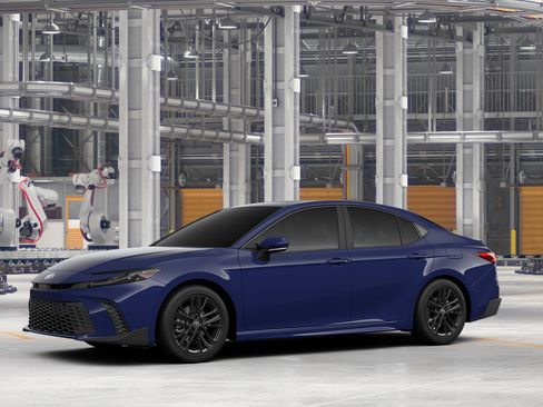 New 2026 Toyota Camry SE FWD image 3