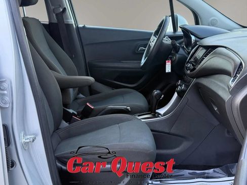 Used 2020 Chevrolet Trax LS w/ Tint and Cruise Package FWD image 17