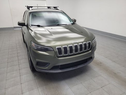 Used 2020 Jeep Cherokee Latitude FWD image 14