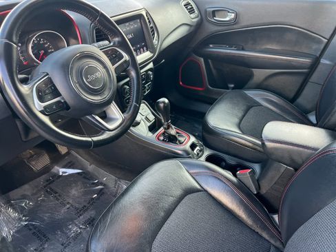 Used 2019 Jeep Compass Trailhawk image 11