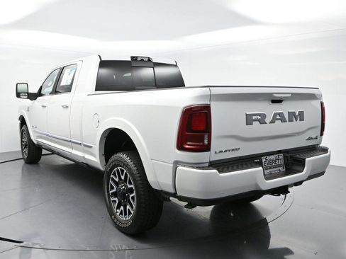 Used 2025 RAM 2500 Limited AWD/4WD image 6