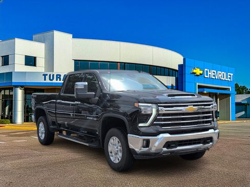 Used 2026 Chevrolet Silverado 2500 LTZ AWD/4WD image 9