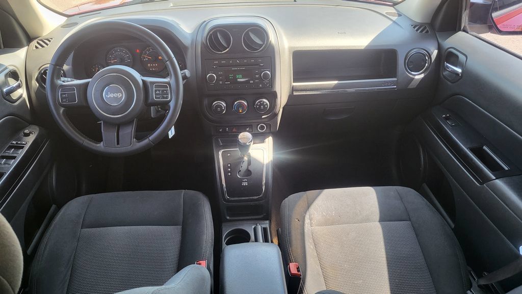 Used 2014 Jeep Patriot Latitude FWD image 5