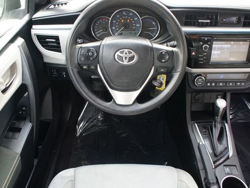 Used 2016 Toyota Corolla CE image 5