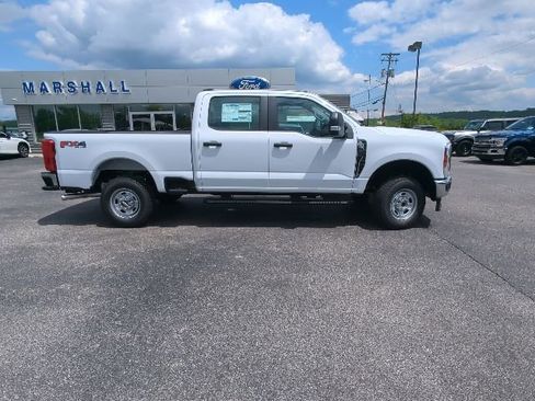 New 2026 Ford F250 XL AWD/4WD image 13