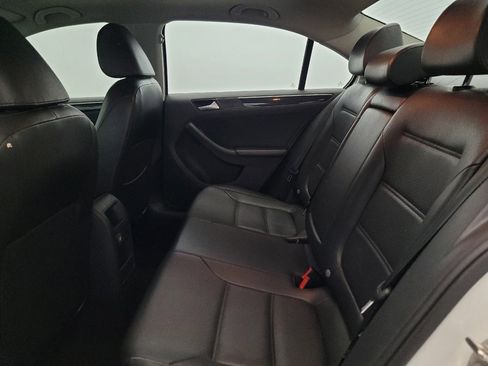 Used 2017 Volkswagen Jetta SEL FWD image 18