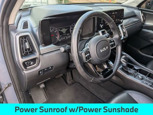 Used 2022 Kia Sorento S w/ Panoramic Sunroof Package image 12