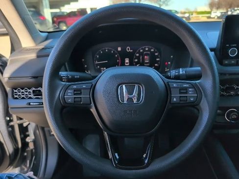 Used 2023 Honda Accord LX image 14