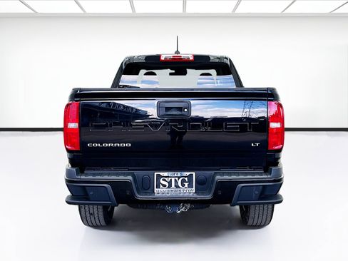 Used 2022 Chevrolet Colorado LT w/ Fleet Safety Package image 5