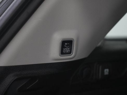 Used 2023 Jeep Grand Cherokee 4WD 4xe w/ Luxury Tech Group II image 18