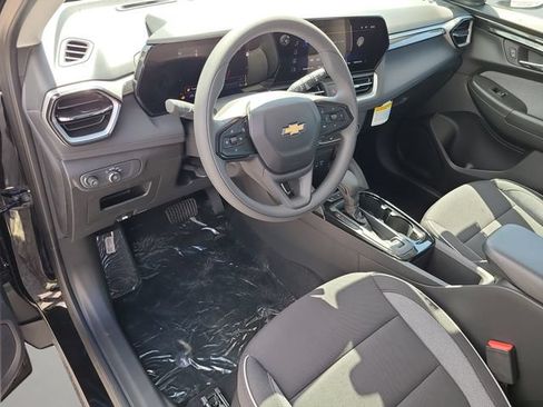 New 2026 Chevrolet TrailBlazer LS FWD image 18