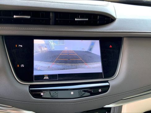 Used 2021 Cadillac XT5 Premium Luxury image 27