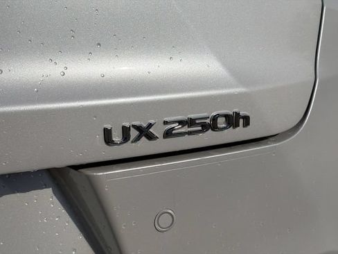 Used 2023 Lexus UX 250h FWD w/ Accessory Package (Z2) image 11