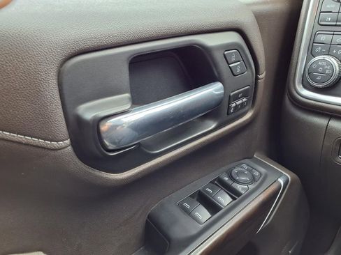 Used 2020 GMC Sierra 1500 SLT w/ SLT Premium Plus Package AWD/4WD image 17