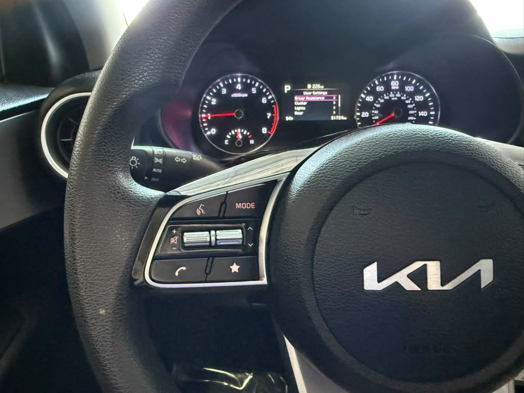Used 2024 Kia Forte LXS FWD image 19
