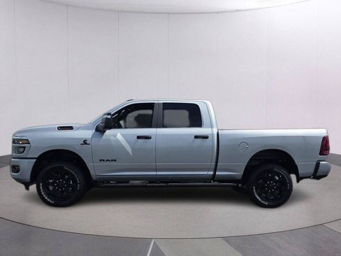 New 2026 RAM 2500 Big Horn AWD/4WD image 8